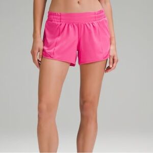 LULULEMON SONIC PINK Lowrise 4in Hotty Hot shorts sz 8